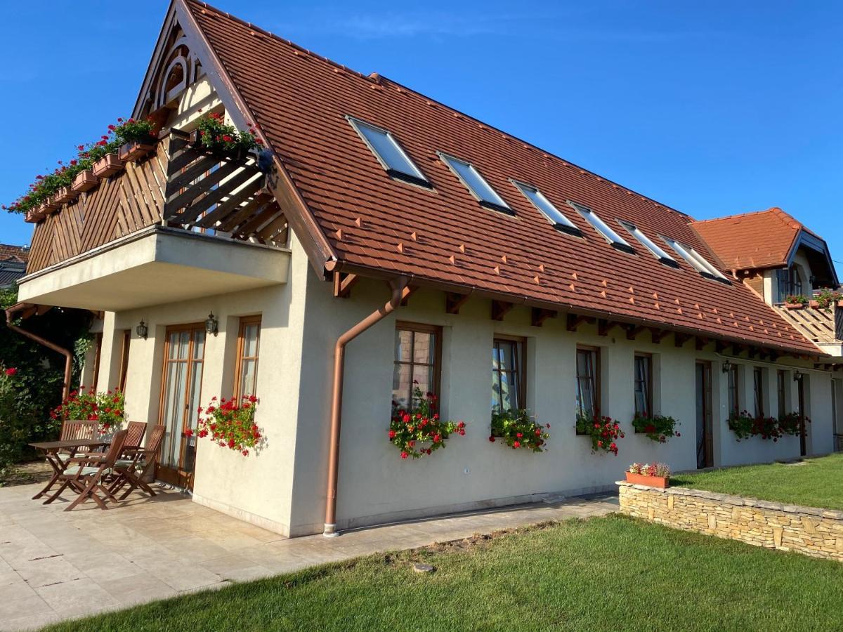 Апартаменти Gardonyi Apartman Еґер Екстер'єр фото