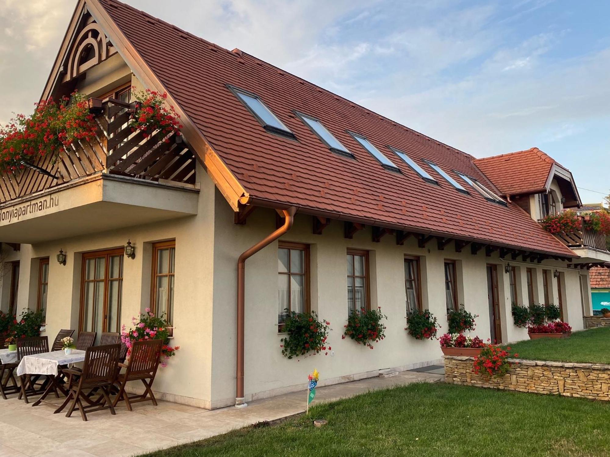 Апартаменти Gardonyi Apartman Еґер Екстер'єр фото